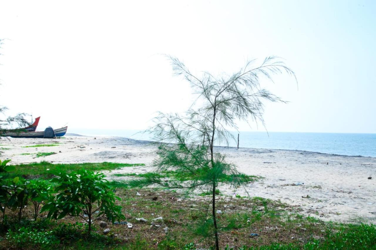 Caspian Beach Resort Alappuzha Exterior photo